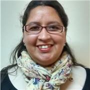 Profesora de inglés con experiencia enseñando adolescentes y adultos en todos los niveles